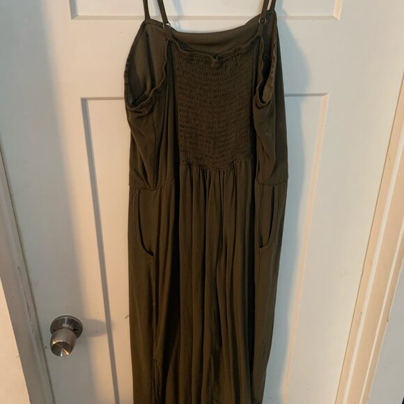 Dark green midi dress. - Picture 2 of 2